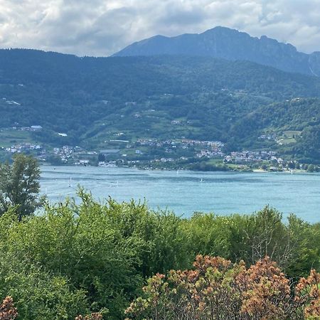 Lake Apartment Ischia Green Tenna エクステリア 写真